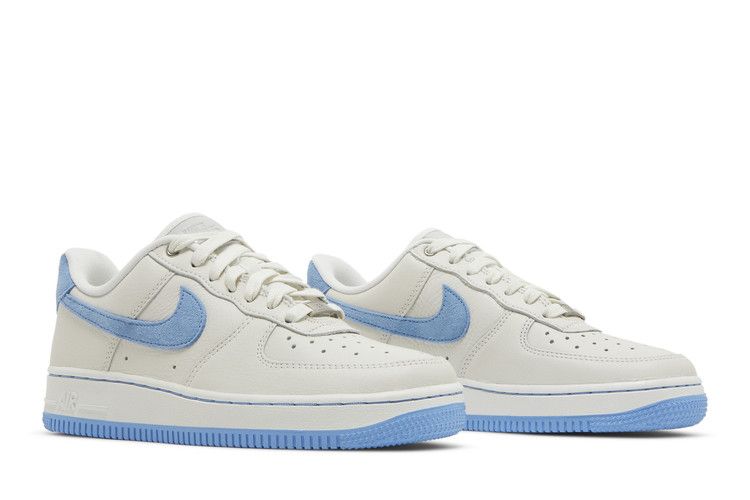 Nike Wmns Air Force 1 LXX 'White University Blue'