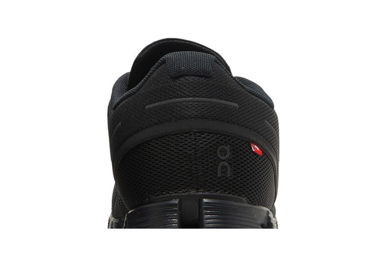 ON Cloud 5 'All Black' — All Black (19 0002)