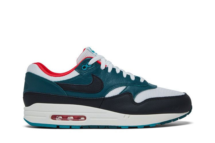 Men's LeBron James x Liverpool F.C. x Nike Air Max 1 'Third Kit'
