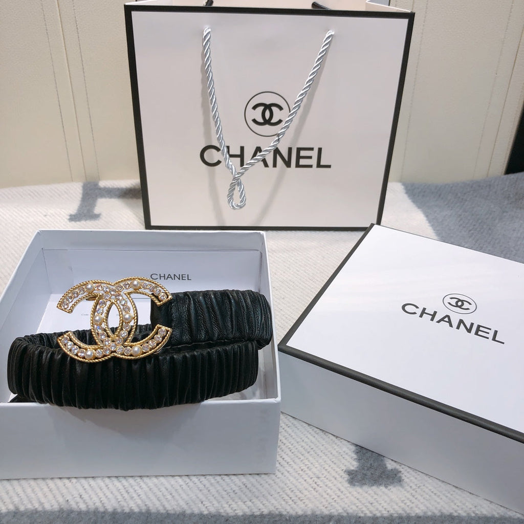 CC Rhinestone Logo Buckle 30mm Elastic Black Gold Lambskin Belt 614237