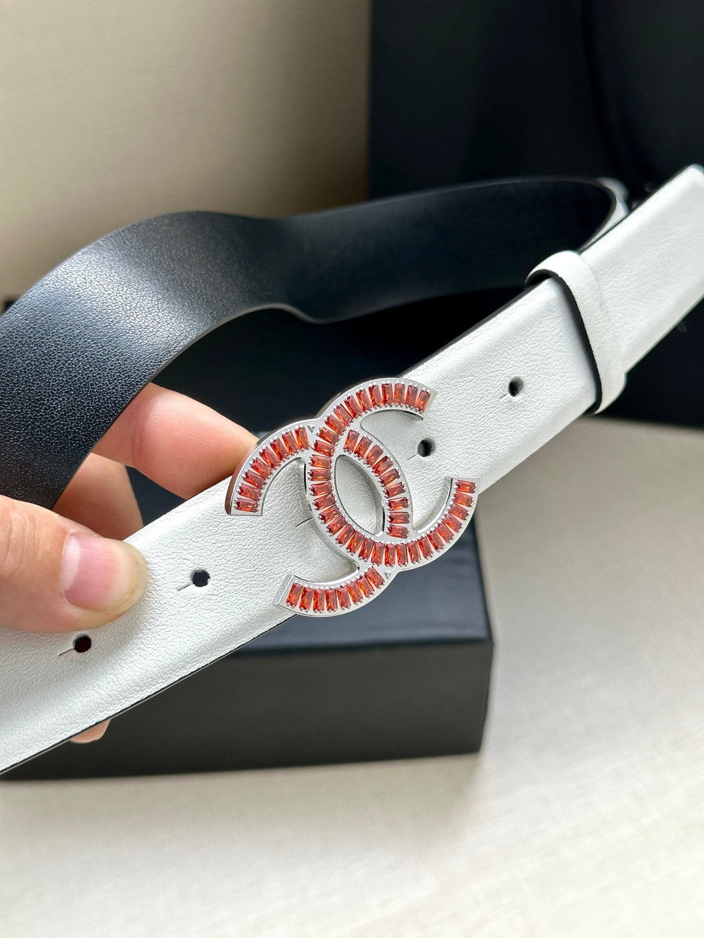 CC Women's Belt 3.0CM White Black Cowhide Red Buckle 616972