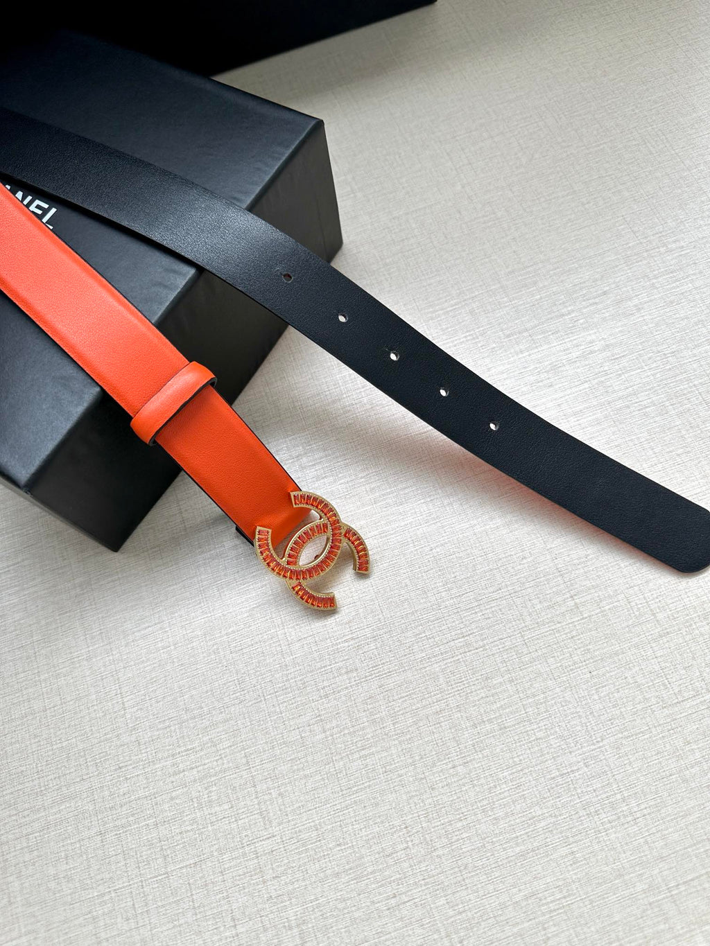 CC Women's Belt 3.0CM Orange Black Cowhide Red Buckle 616965