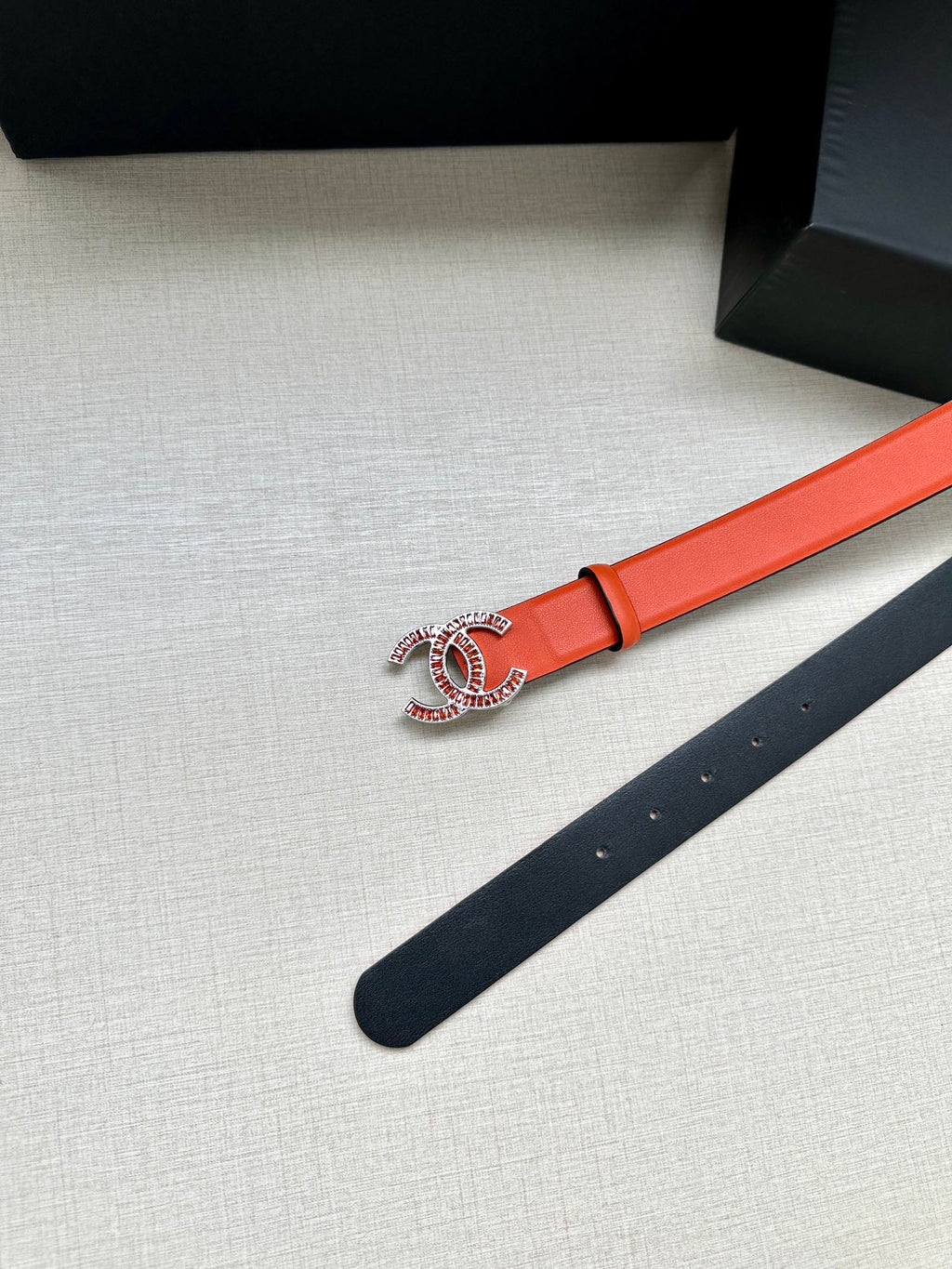 CC Women's Belt 3.0CM Orange Black Cowhide Red Buckle 616965