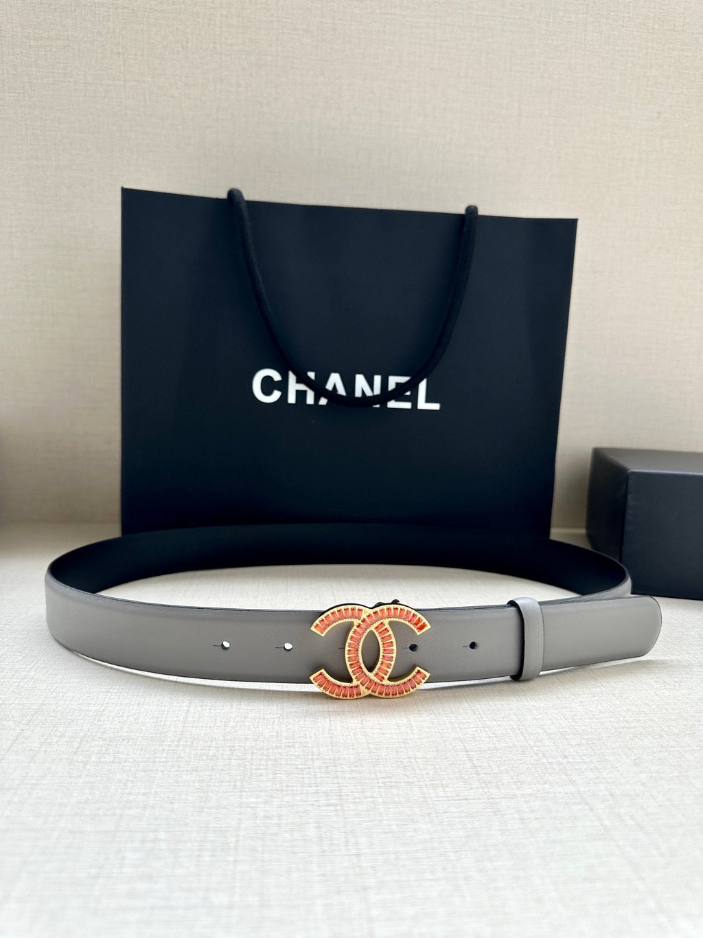 CC Women's Belt 3.0CM Gray Black Cowhide Red Buckle 616964