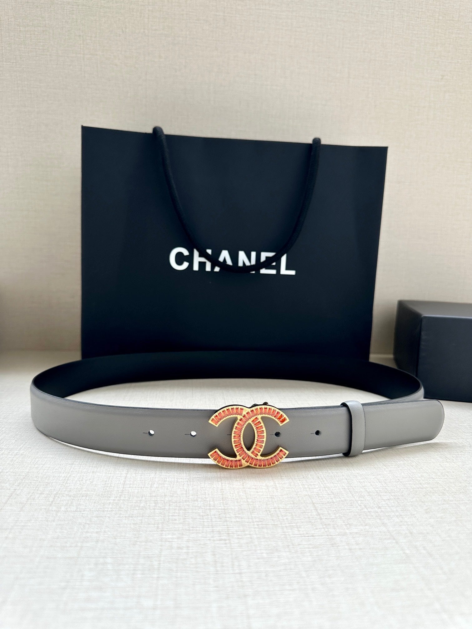 CC Women's Belt 3.0CM Gray Black Cowhide Red Buckle 616964