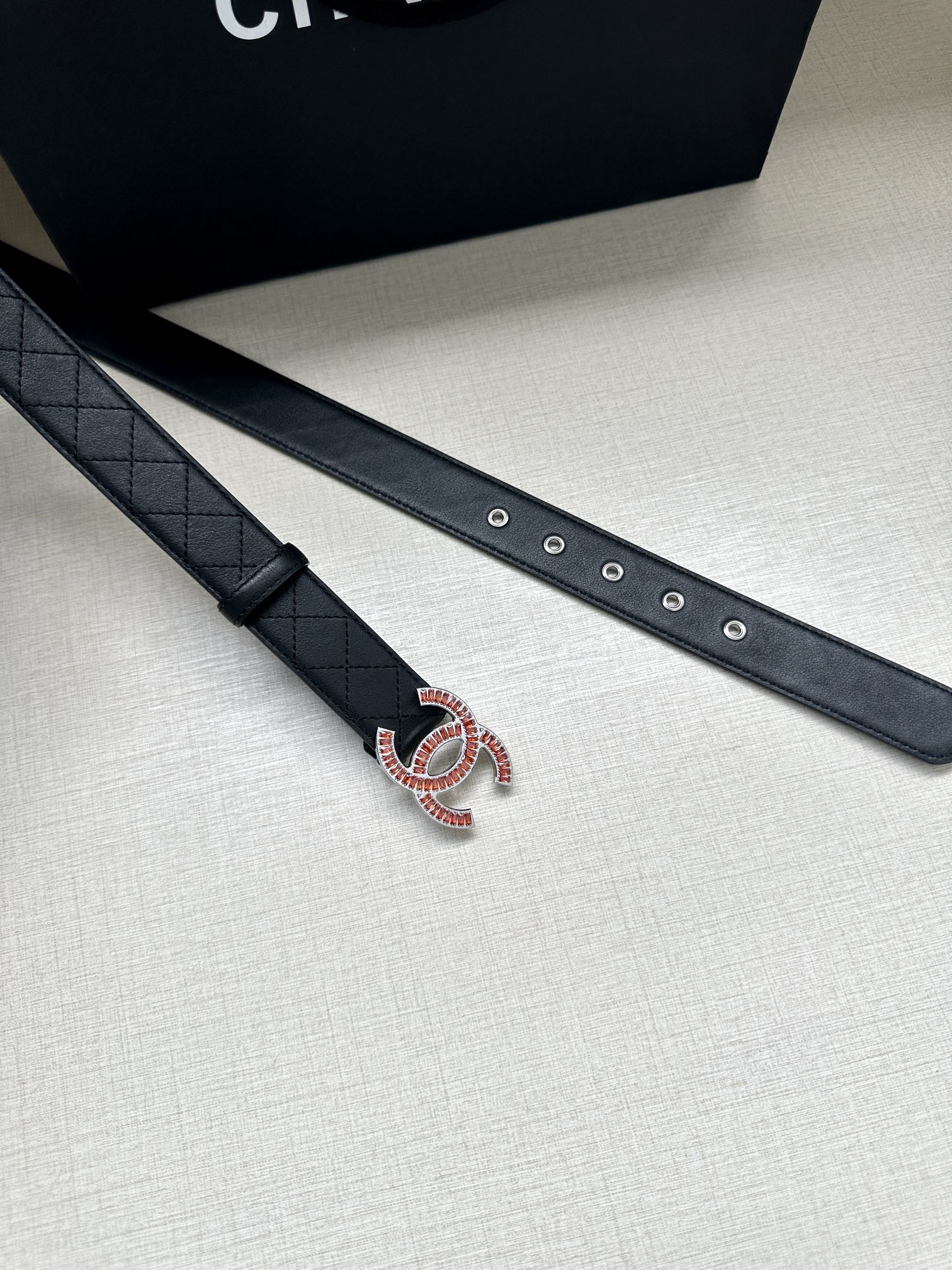 CC Women's Belt 3.0CM Black Cowhide Red Buckle 616961