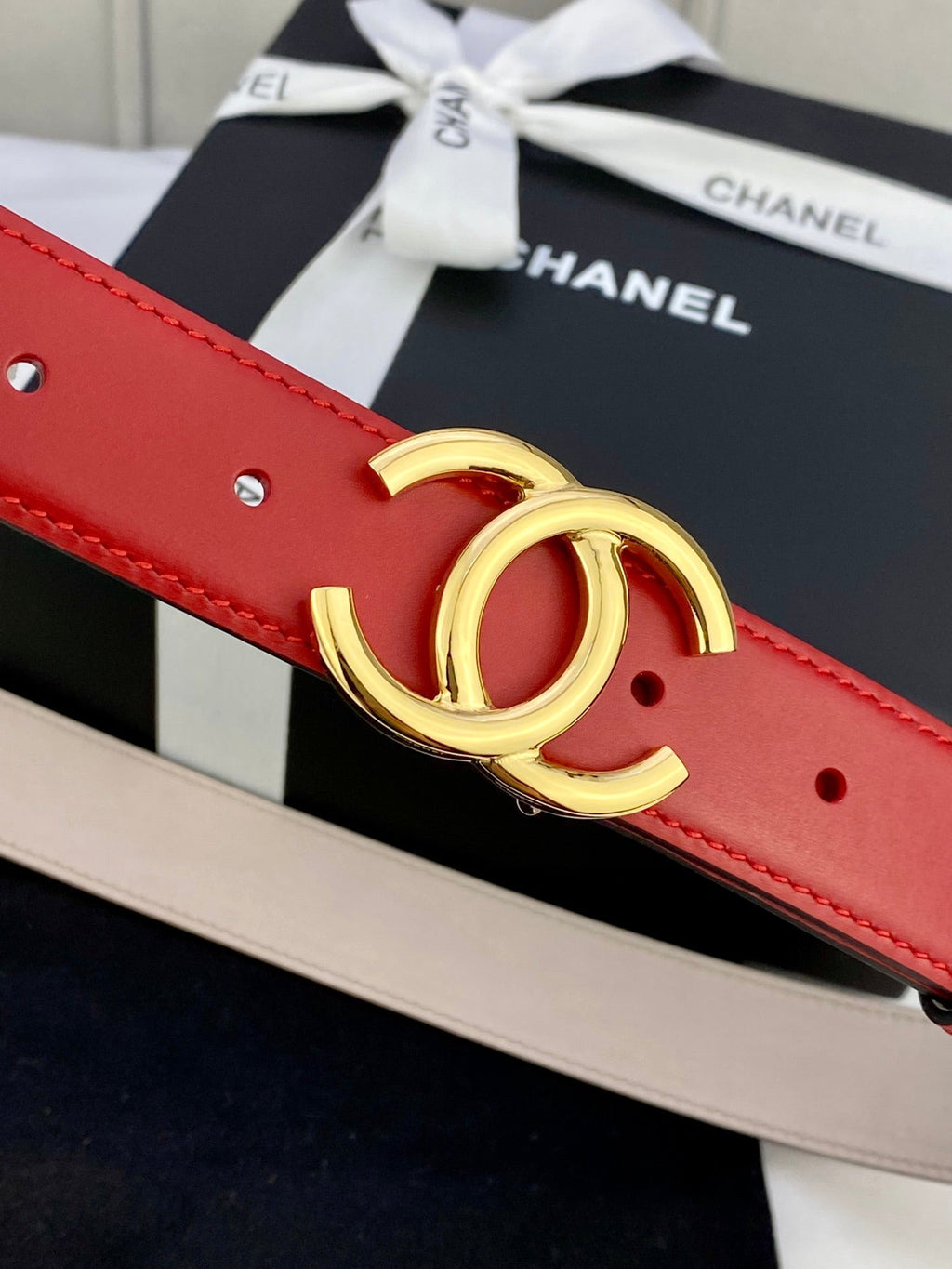CC Women's Belt 3.0CM Red Cowhide 586502
