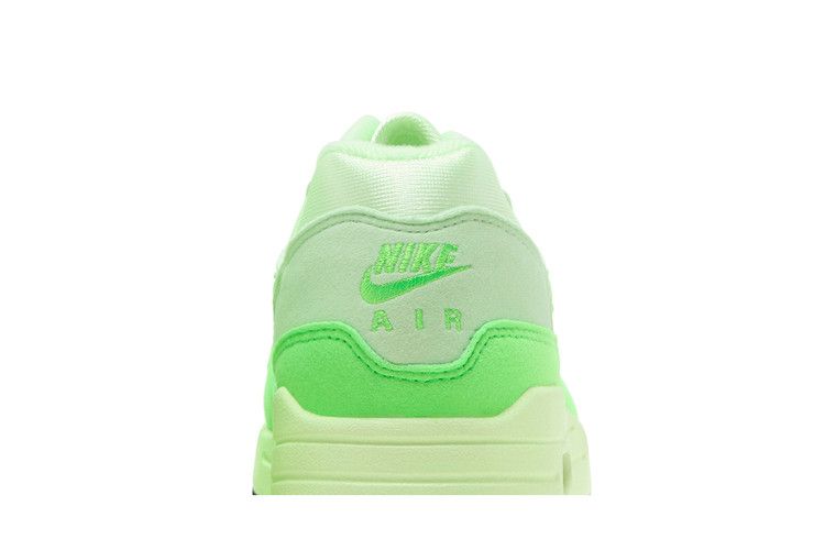 Nike Wmns Air Max 1 '87 'Vapor Green'