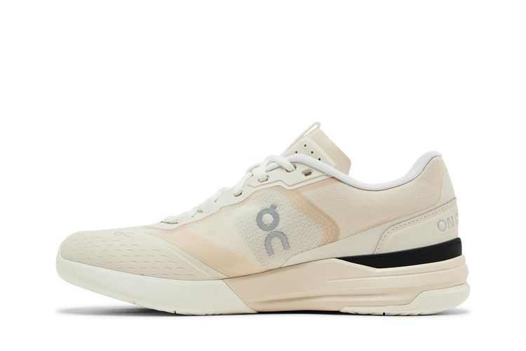 ON The Roger Advantage Pro 'Cream Black'