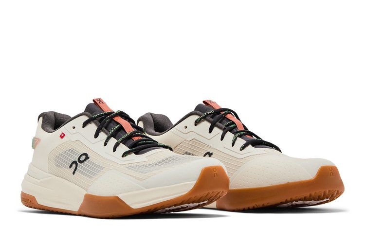 The Roger Advantage Z5 'Cream Almond'