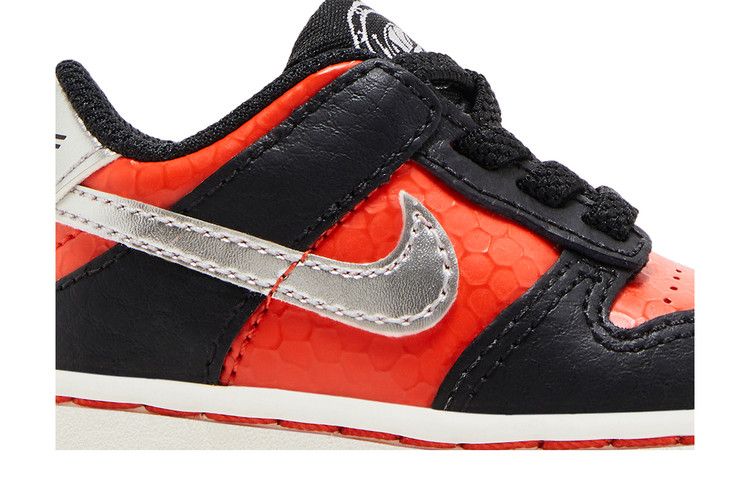 Nike Dunk Low SE Martian (TD)