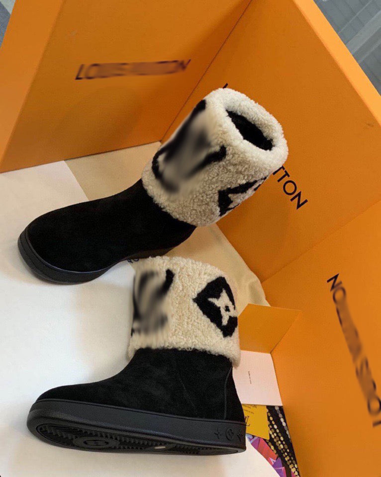 SE171  Lambs wool Size5-10