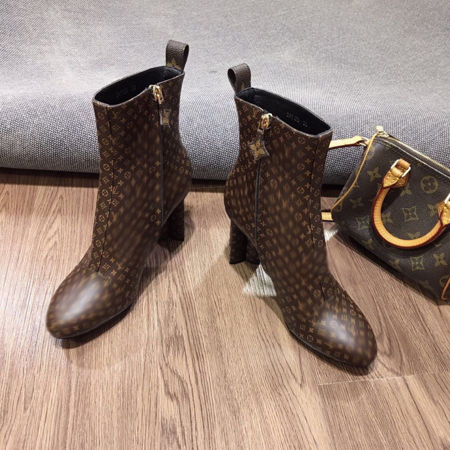 SE232 Size 4-10