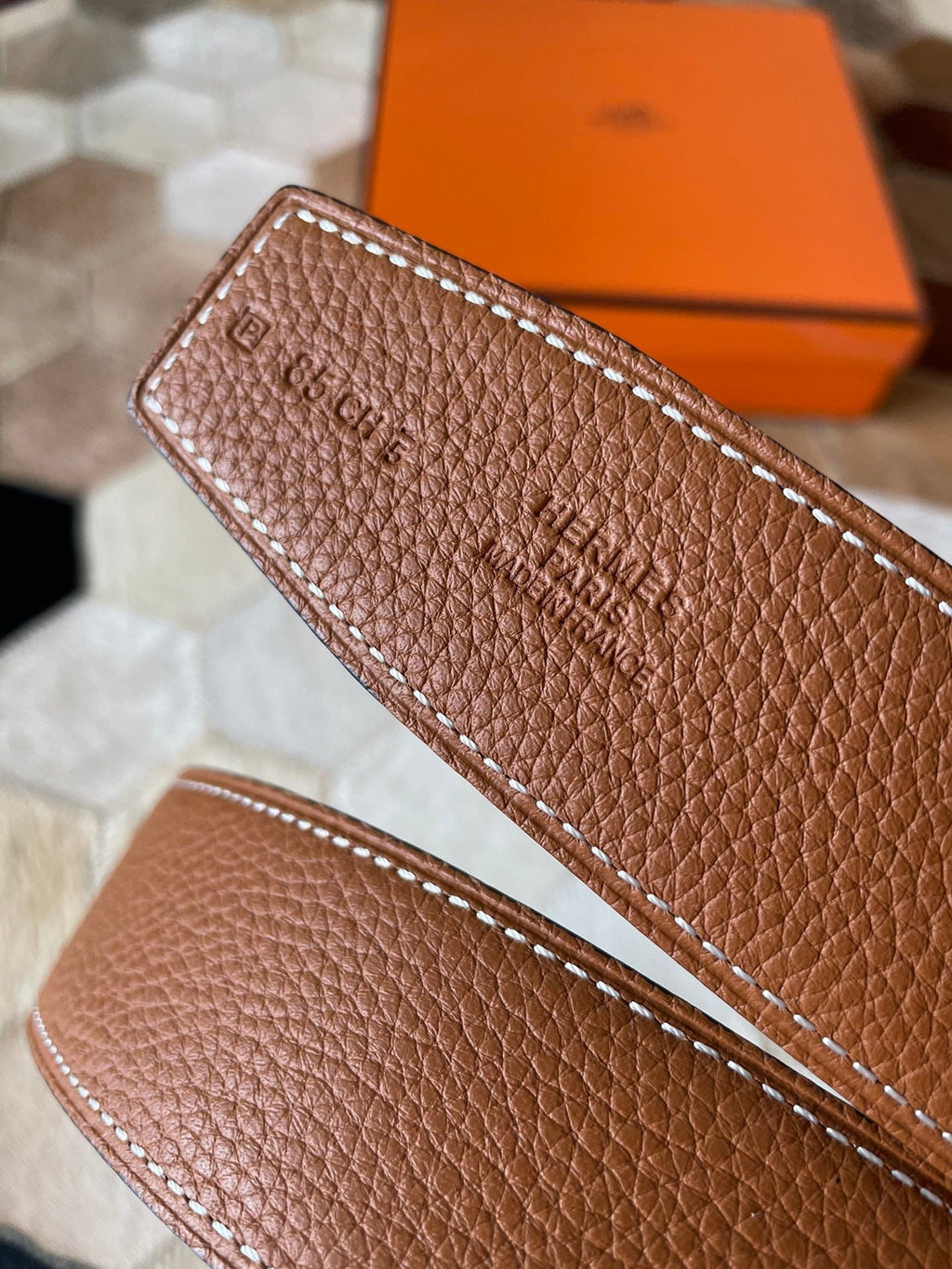 HM CONSTANCE BELT BUCKLE & REVERSIBLE BRONZE BROWN LEATHER STRAP 38MM GOLD HARDWARE