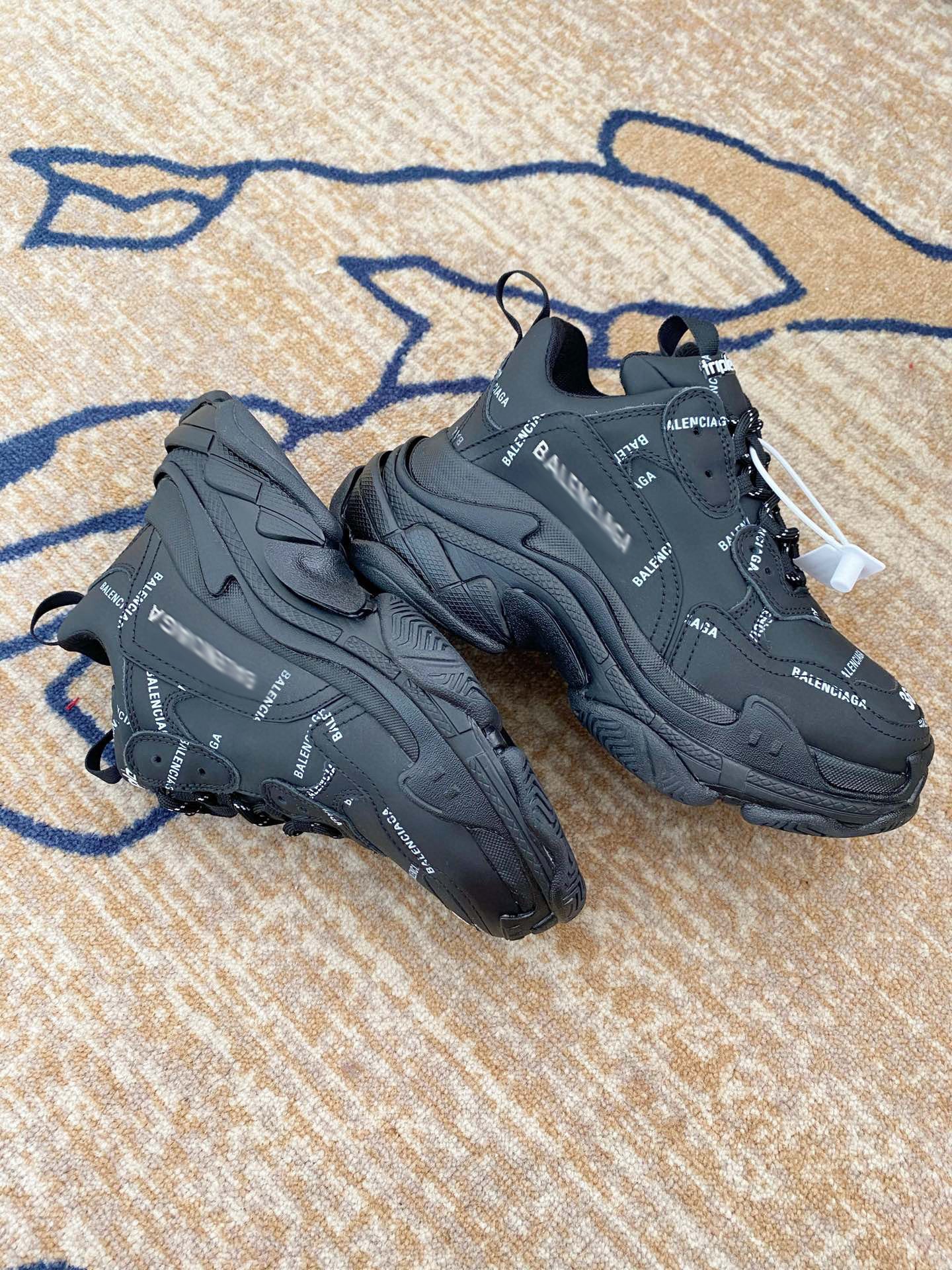 SE275  Men's Size 7-11   Women's Size 5-10