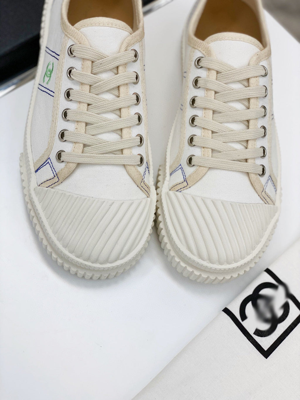 SE302  Size35-39