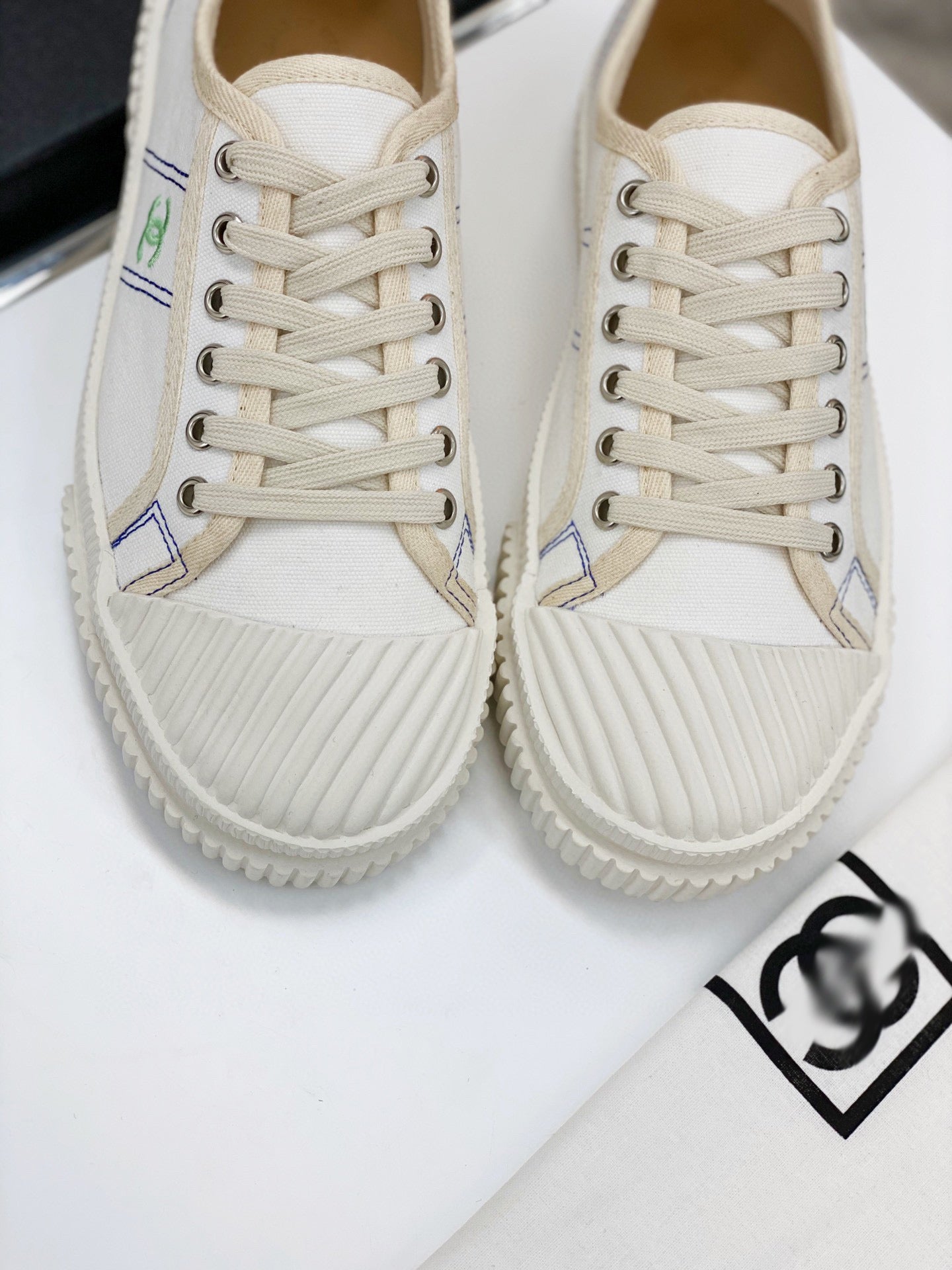 SE302  Size35-39