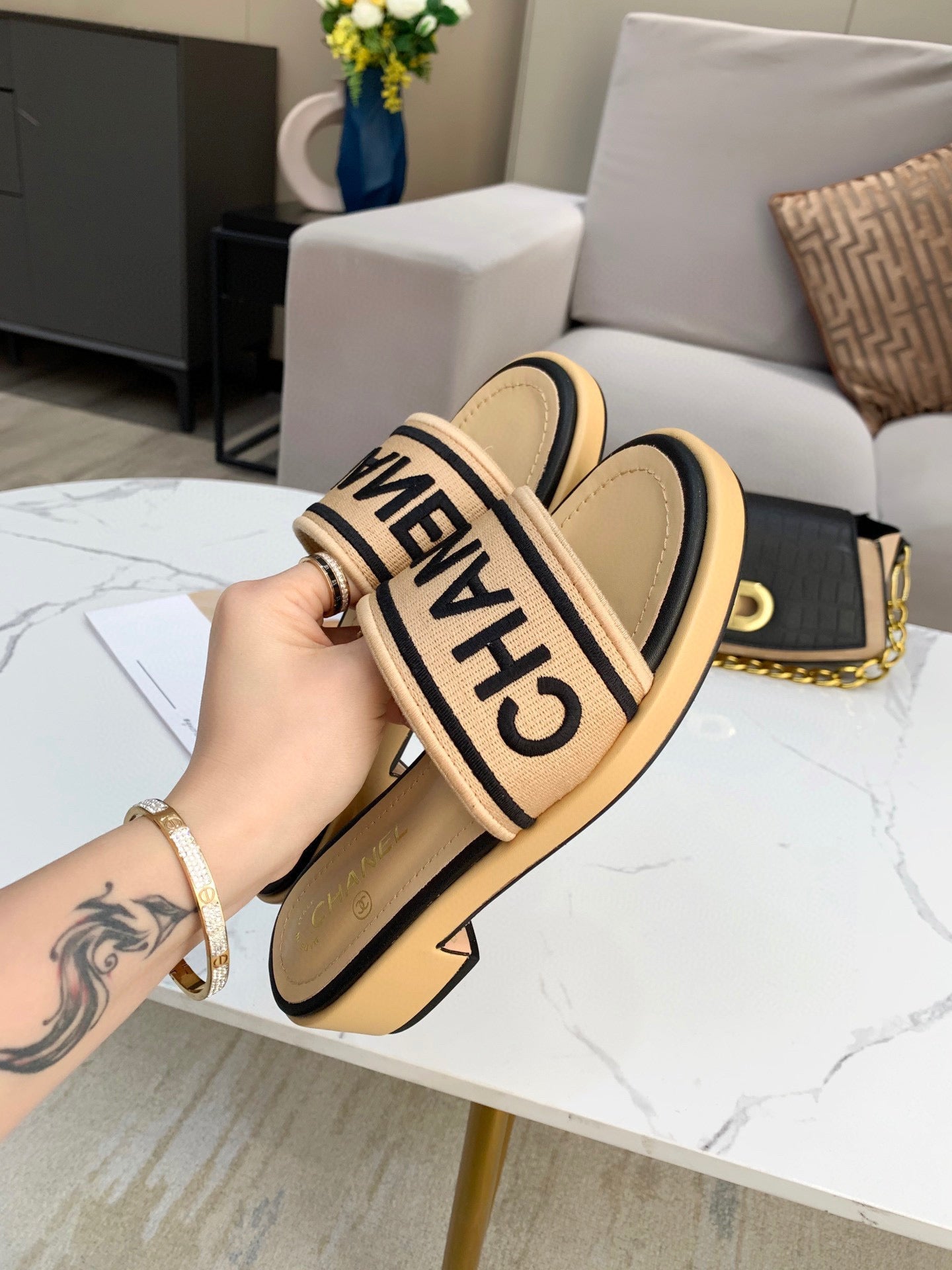 SE305  Size35-42