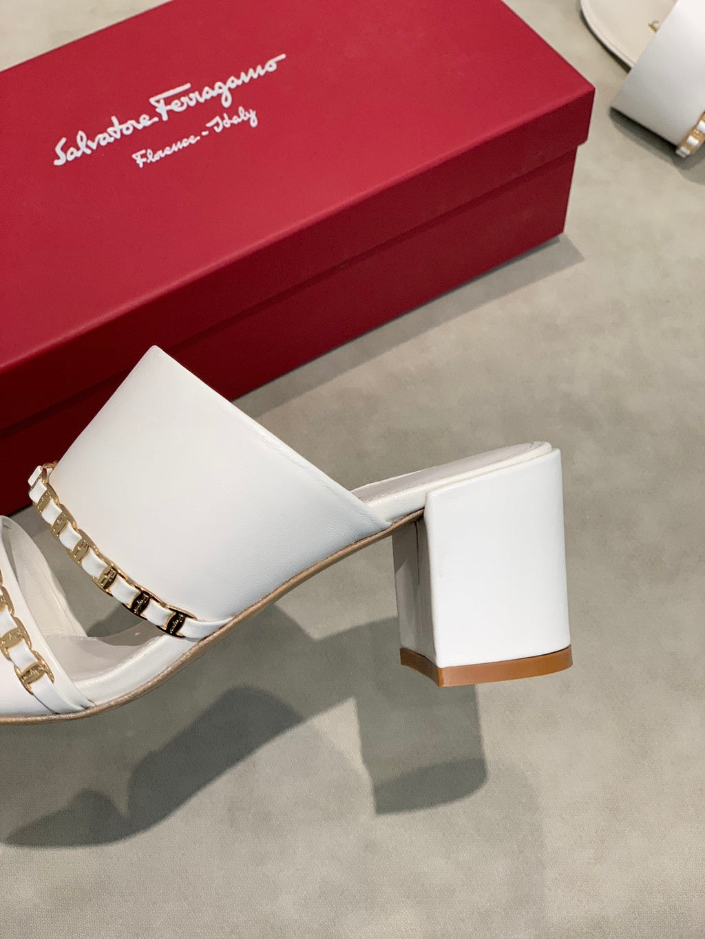 SE543  Size5-9  Heels:5.5cm Material: Sheep skin Lining: Sheep skin Sole: Italian leather