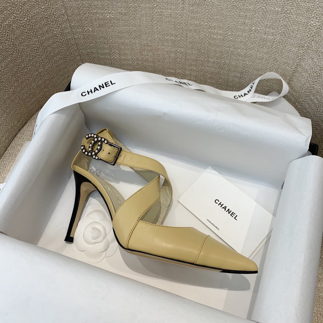 SE613 Size 5-8 Heels:7.5cm Material: Sheep skin Lining: Sheep skin Sole: Italian leather