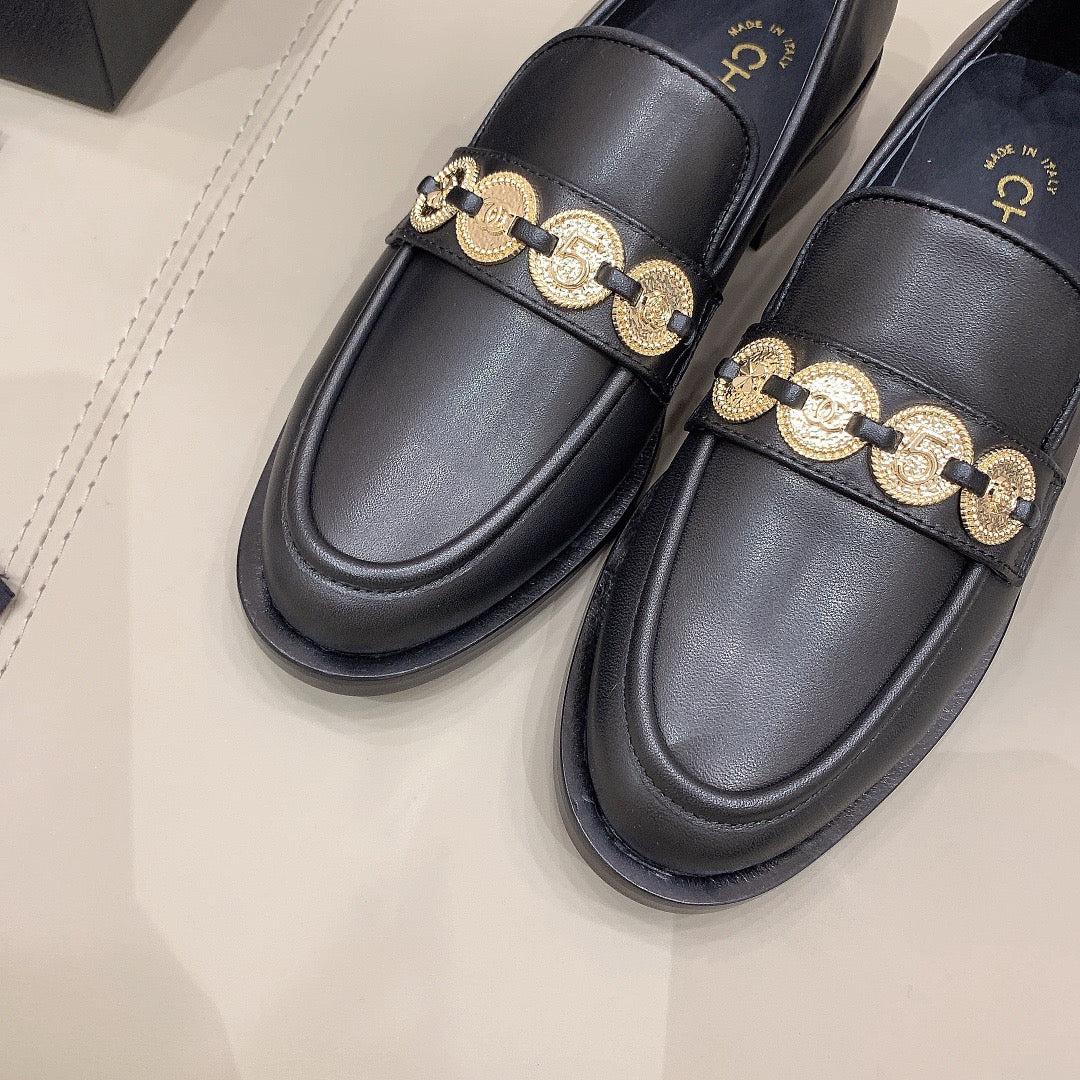 SE615 Size 5-10 Material: Cowhide  Lining: Sheep skin Sole: Italian leather and Non-slip rubber