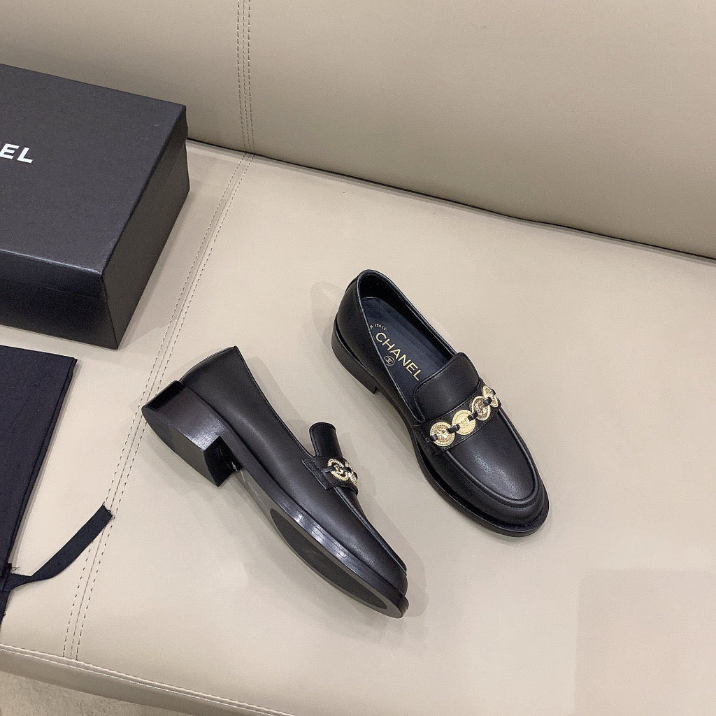SE615 Size 5-10 Material: Cowhide  Lining: Sheep skin Sole: Italian leather and Non-slip rubber
