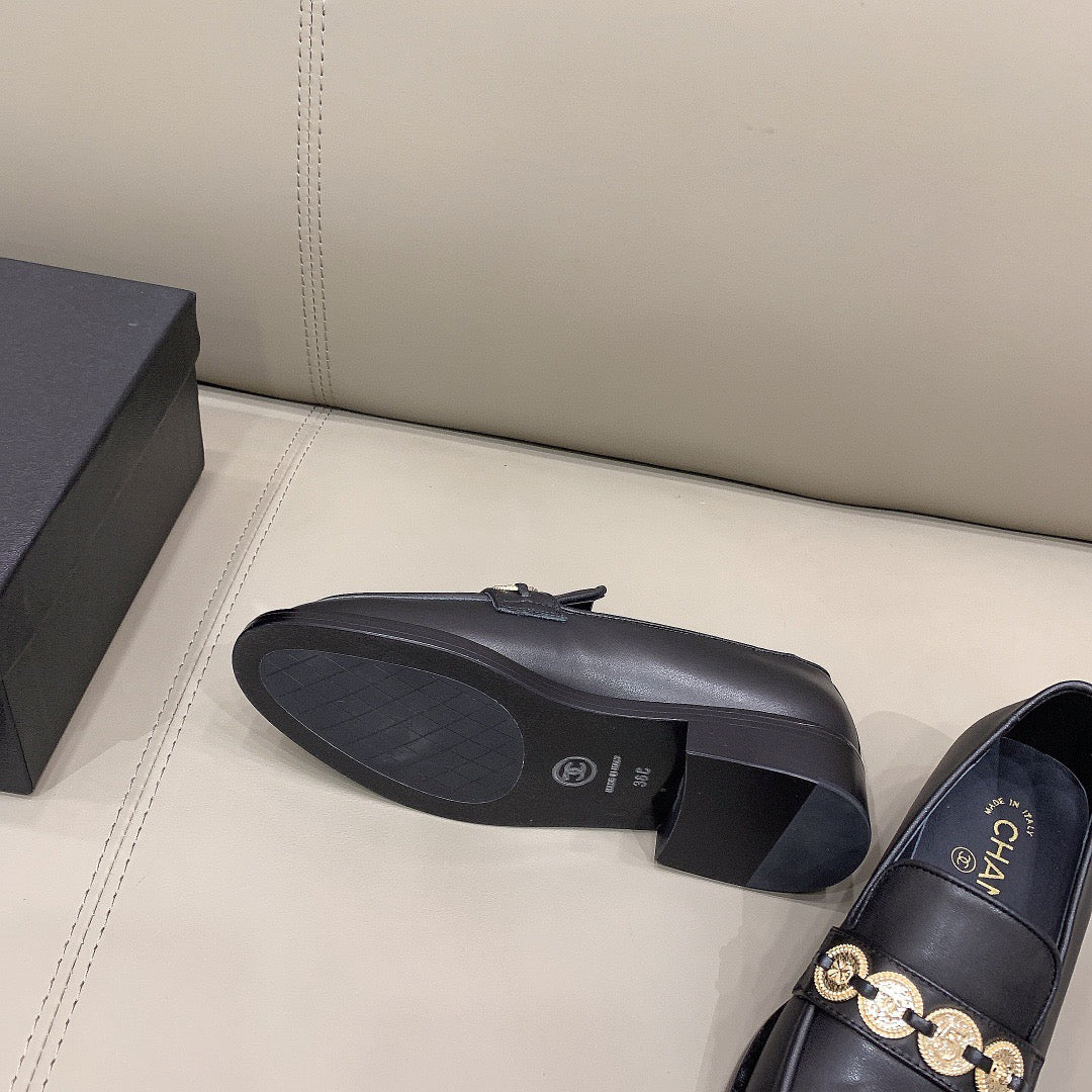 SE615 Size 5-10 Material: Cowhide  Lining: Sheep skin Sole: Italian leather and Non-slip rubber