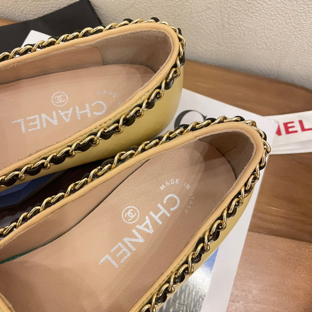 SE617 Size 5-10  Material: Cowhide  Lining: Sheep skin Sole: Italian leather