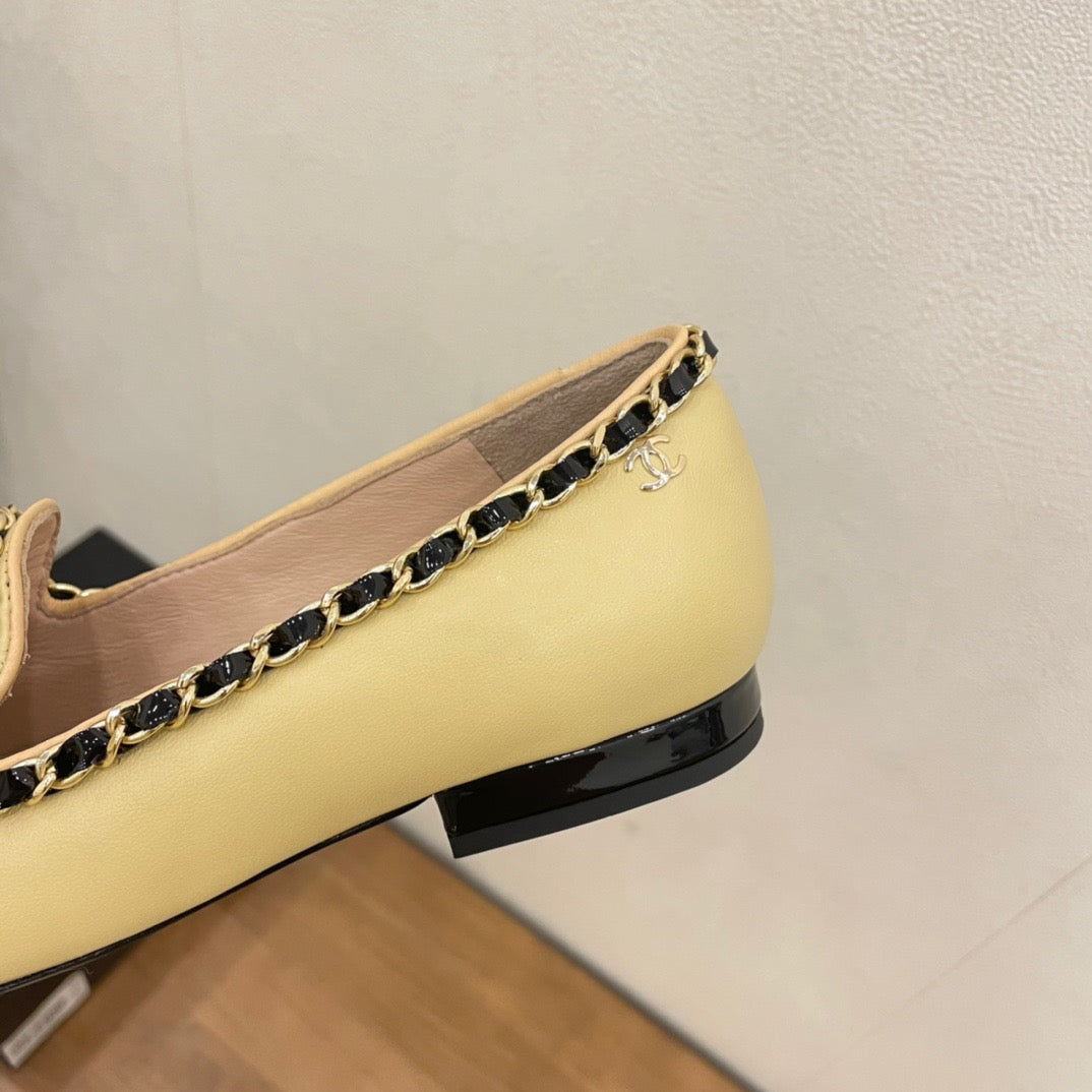 SE617 Size 5-10  Material: Cowhide  Lining: Sheep skin Sole: Italian leather