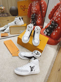 SE618  Men's Size 6-10   Women's Size 4-9