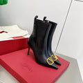 SE649  Size 5-9  Material: Cowhide  Lining: Sheep skin Sole: Italian leather
