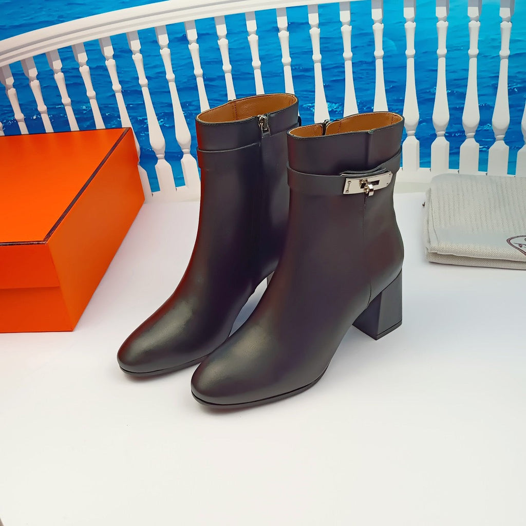 SE658 Size 4-10  Heels:7cm Material: Cowhide  Lining: Sheep skin Sole: Italian leather