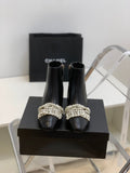 SE706  Size 5-9  Heels:4cm Shaft measures approximately 4.7” from arch Material: Cowhide  Lining: Sheepskin Sole: Italian leather