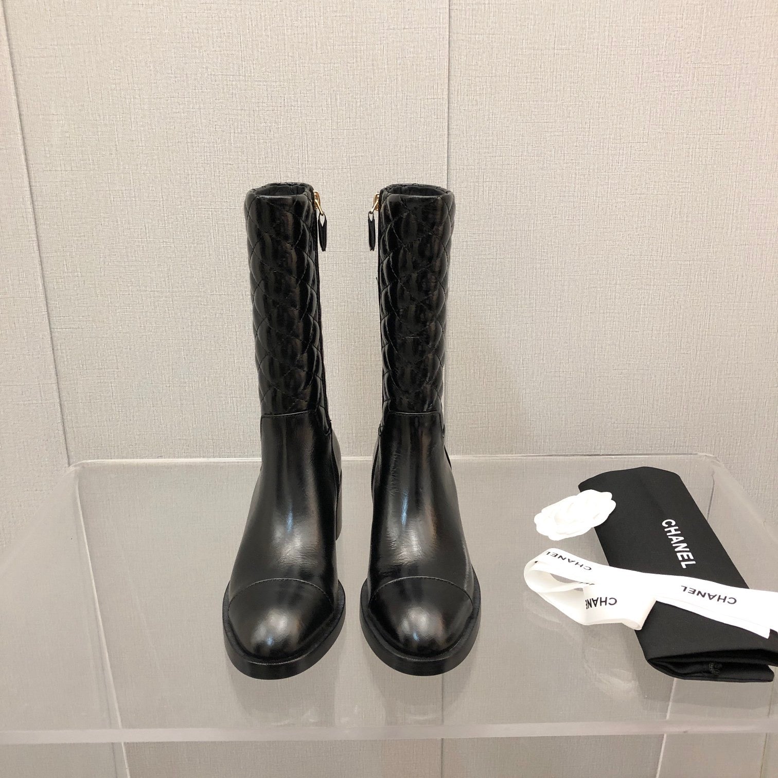 SE709  Size 5-9  Heels:4.5cm Material: Cowhide/Sude Lining: Sheepskin Sole: Rubber