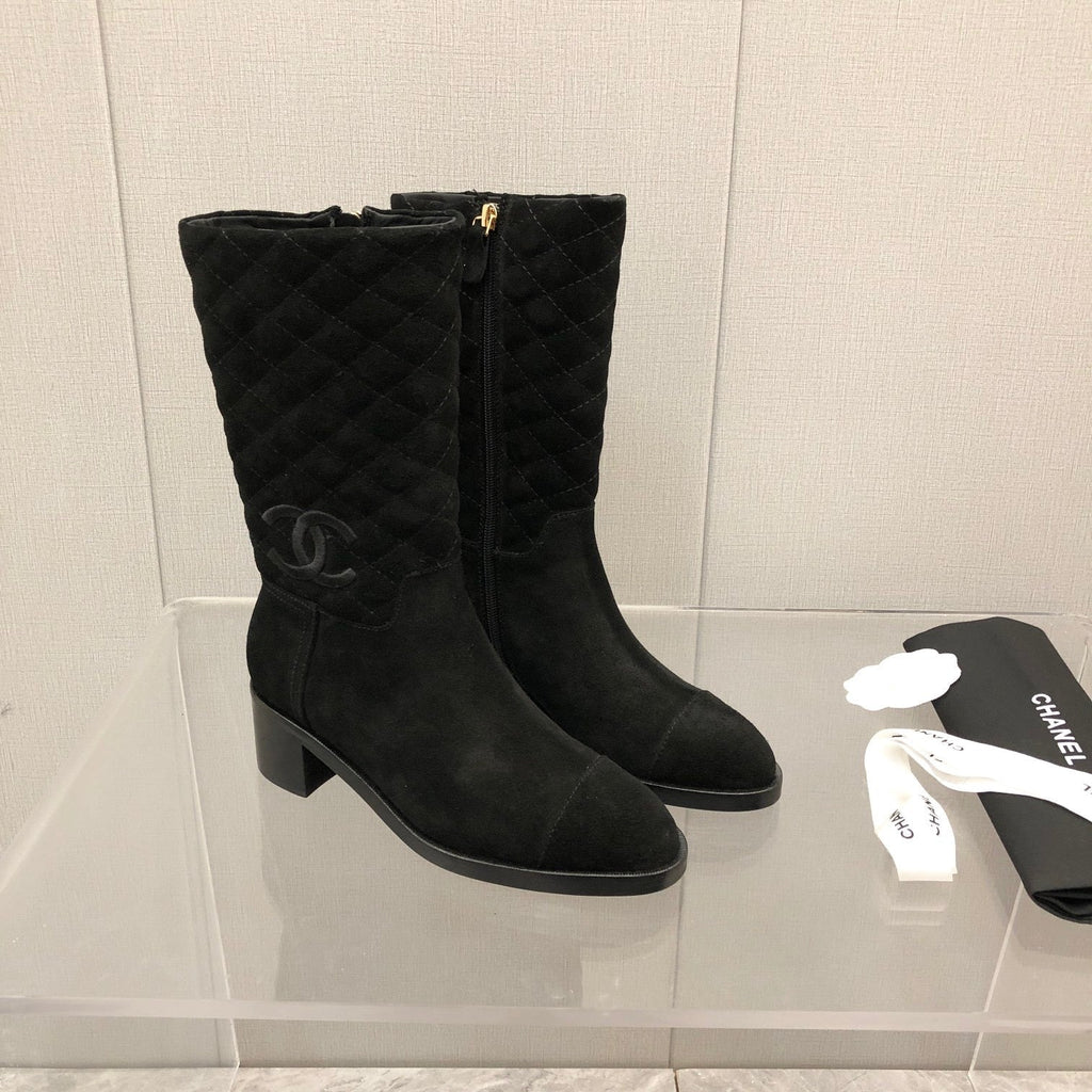 SE710  Size 5-9  Heels:4.5cm Material: Cowhide/Sude Lining: Sheepskin Sole: Rubber