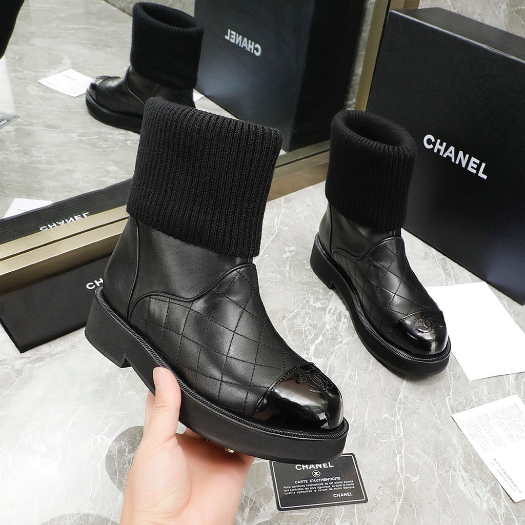 SE743  Size 5-9   Material: Cowhide  Lining: Sheep skin Sole: Rubber