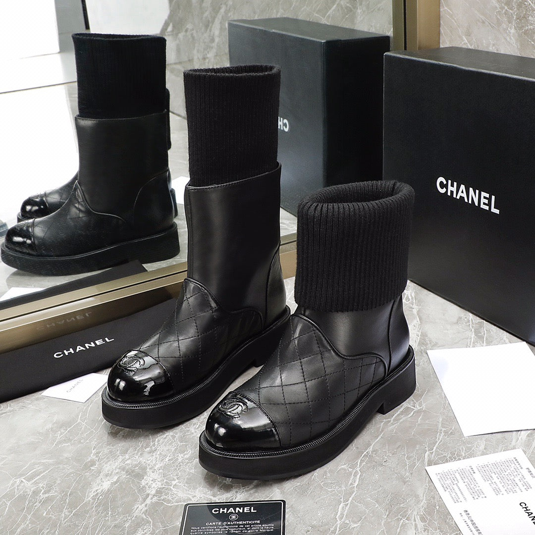 SE743  Size 5-9   Material: Cowhide  Lining: Sheep skin Sole: Rubber