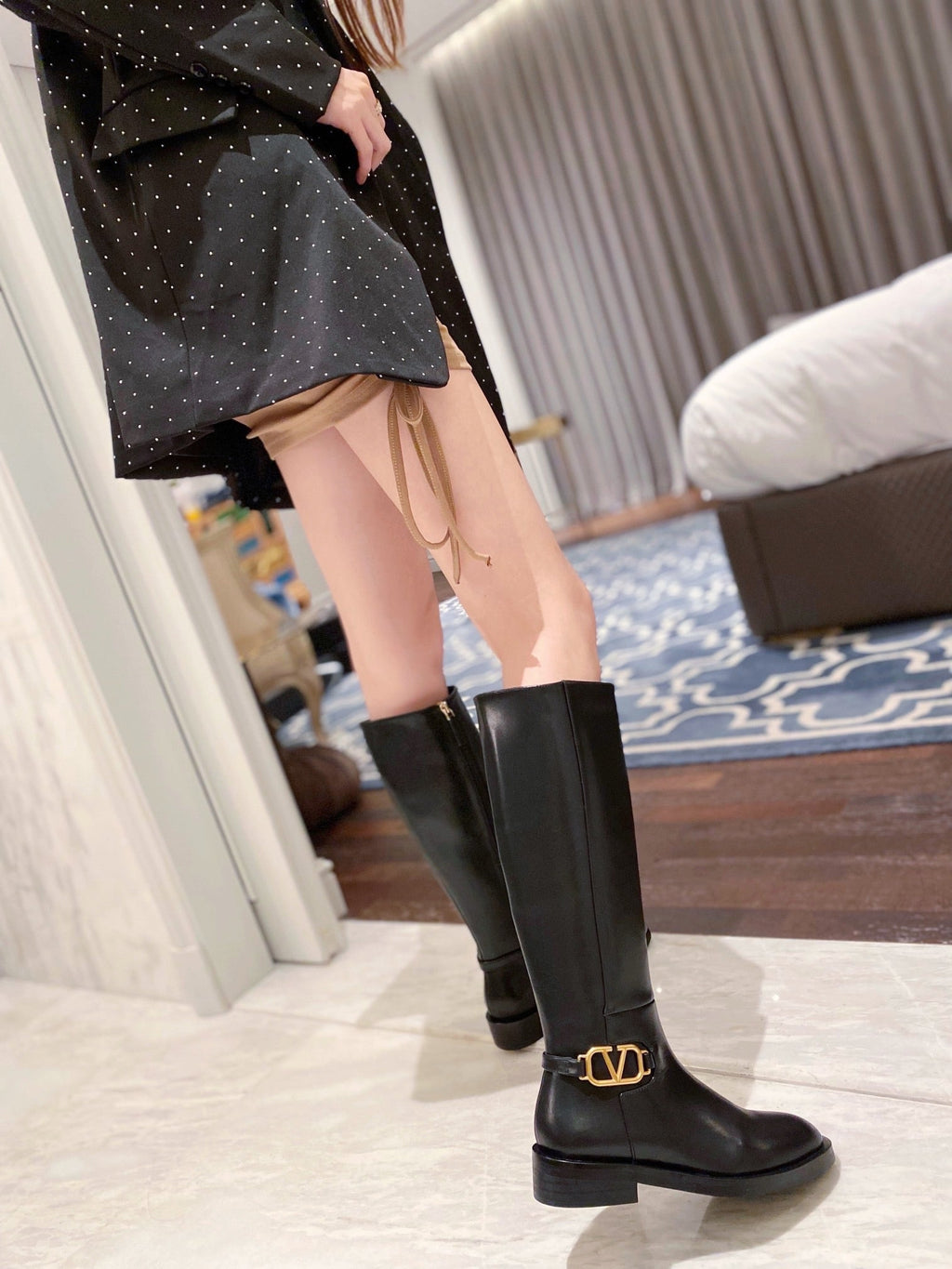 SE774  Size4-11   Material: Cowhide  Lining: Sheep skin Sole: Rubber