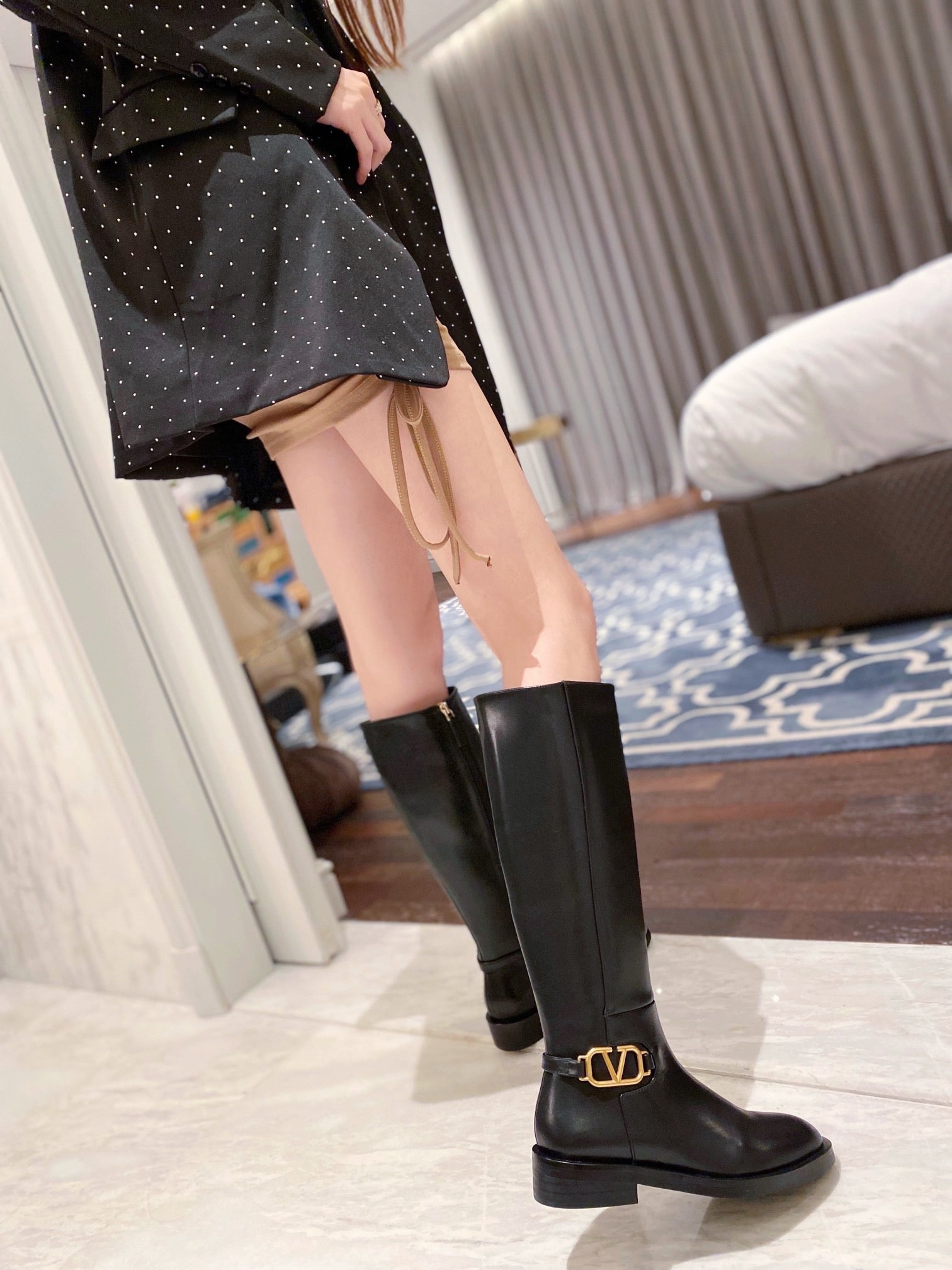 SE774  Size4-11   Material: Cowhide  Lining: Sheep skin Sole: Rubber
