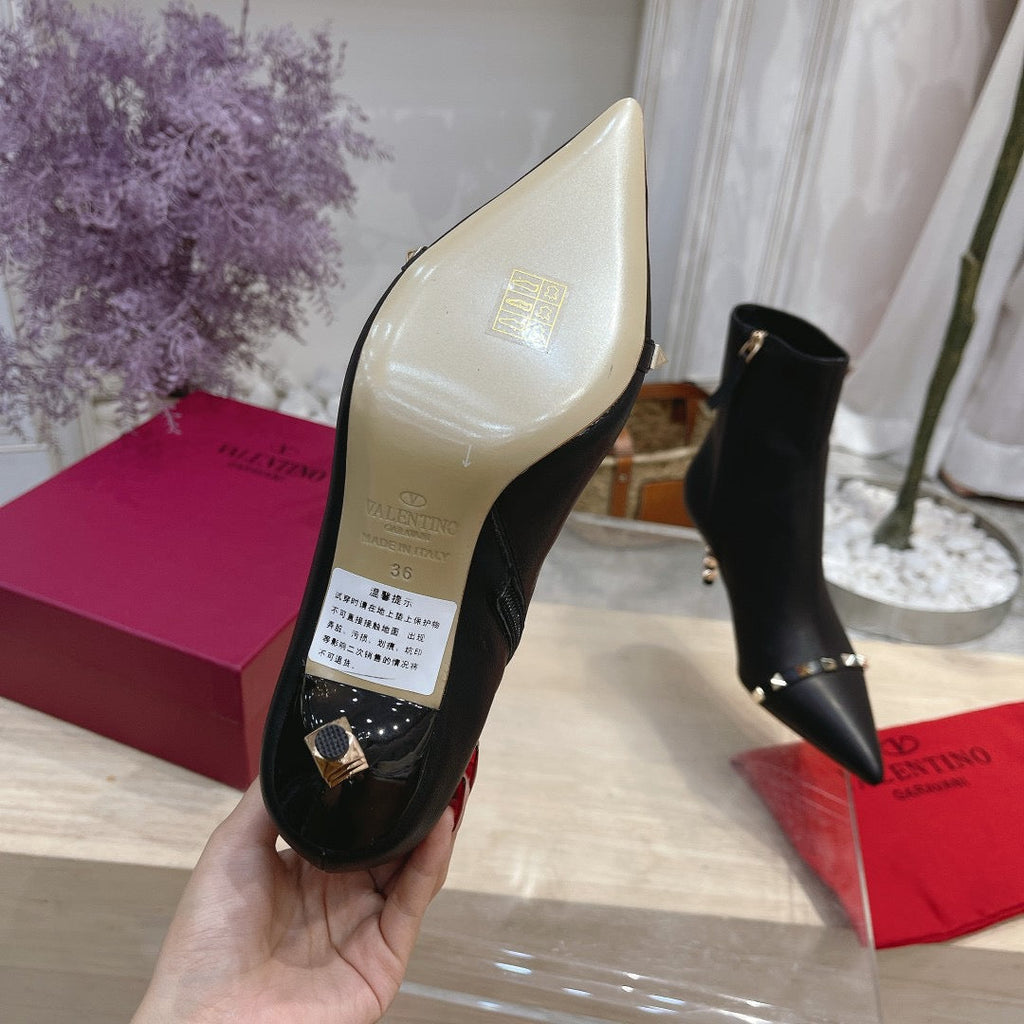 SE775  Size5-10   Material: Lamb  Lining: Lamb Sole: Italian leather