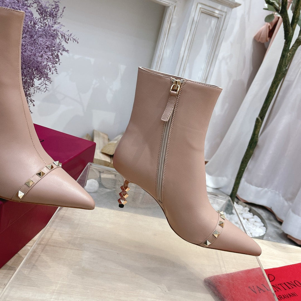 SE776  Size5-10   Material: Lamb  Lining: Lamb Sole: Italian leather