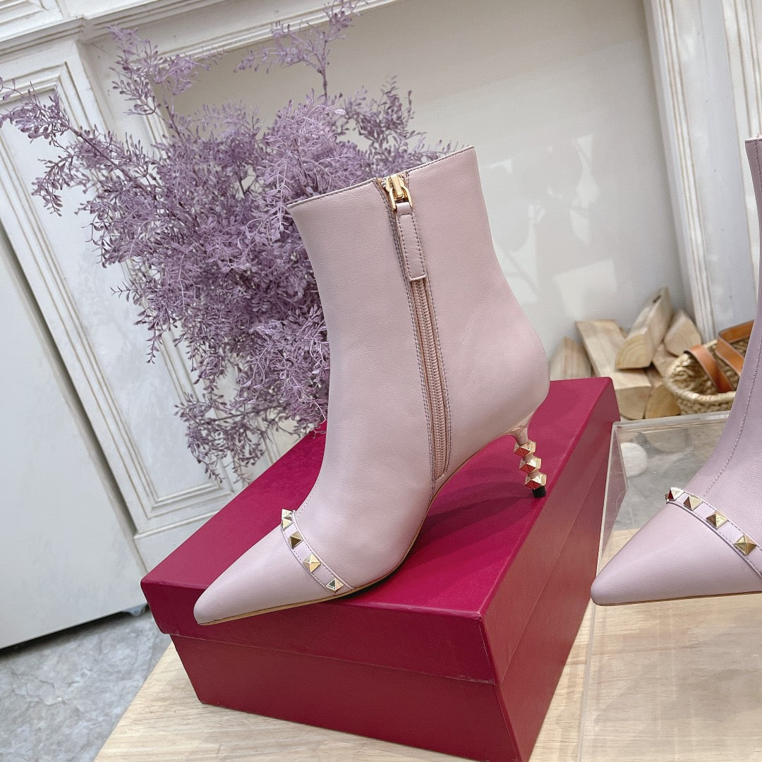 SE777  Size5-10   Material: Lamb  Lining: Lamb Sole: Italian leather