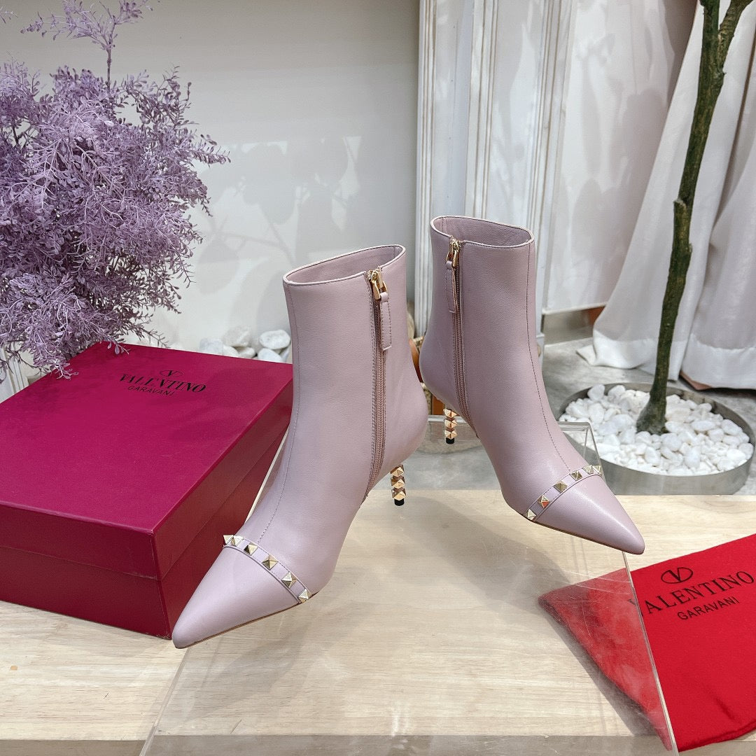 SE777  Size5-10   Material: Lamb  Lining: Lamb Sole: Italian leather