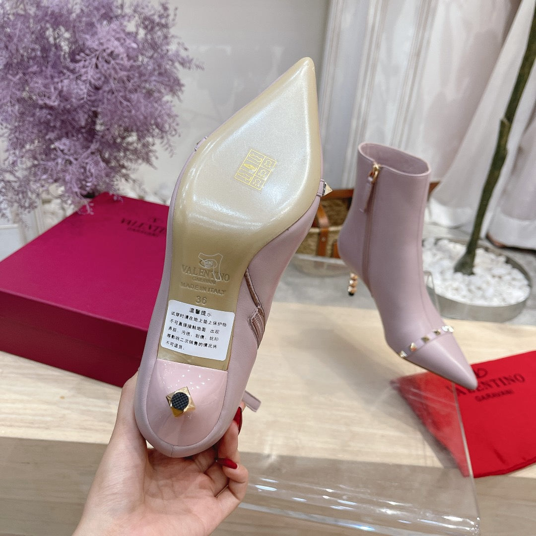 SE777  Size5-10   Material: Lamb  Lining: Lamb Sole: Italian leather
