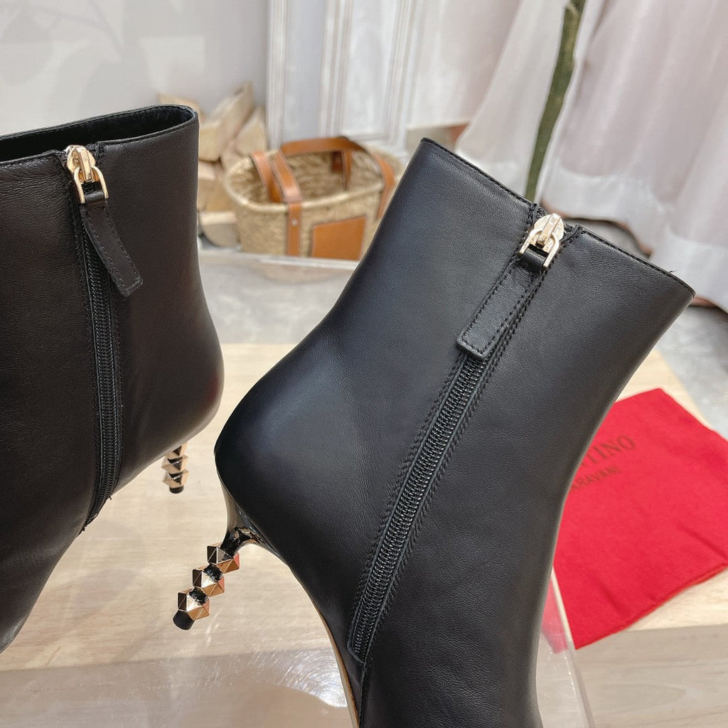 SE778  Size5-10   Material: Lamb  Lining: Lamb Sole: Italian leather