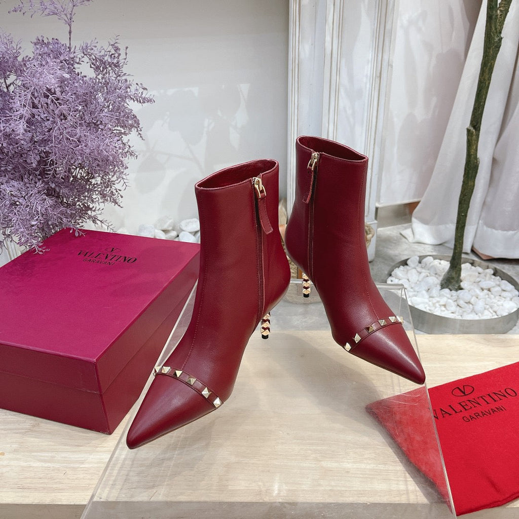 SE779  Size5-10   Material: Lamb  Lining: Lamb Sole: Italian leather