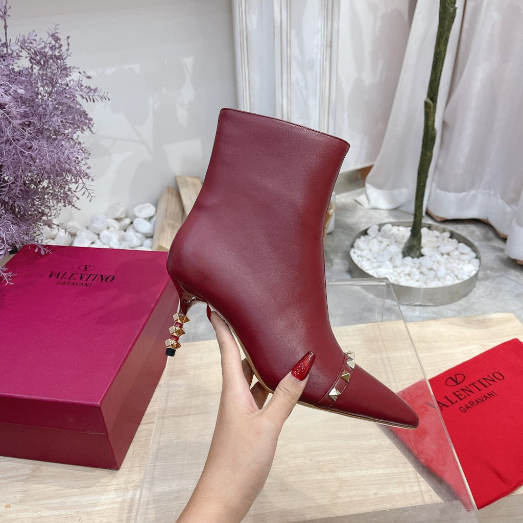SE779  Size5-10   Material: Lamb  Lining: Lamb Sole: Italian leather