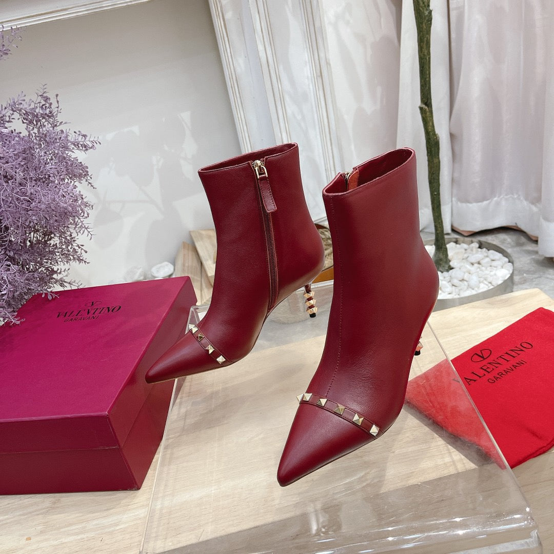 SE779  Size5-10   Material: Lamb  Lining: Lamb Sole: Italian leather