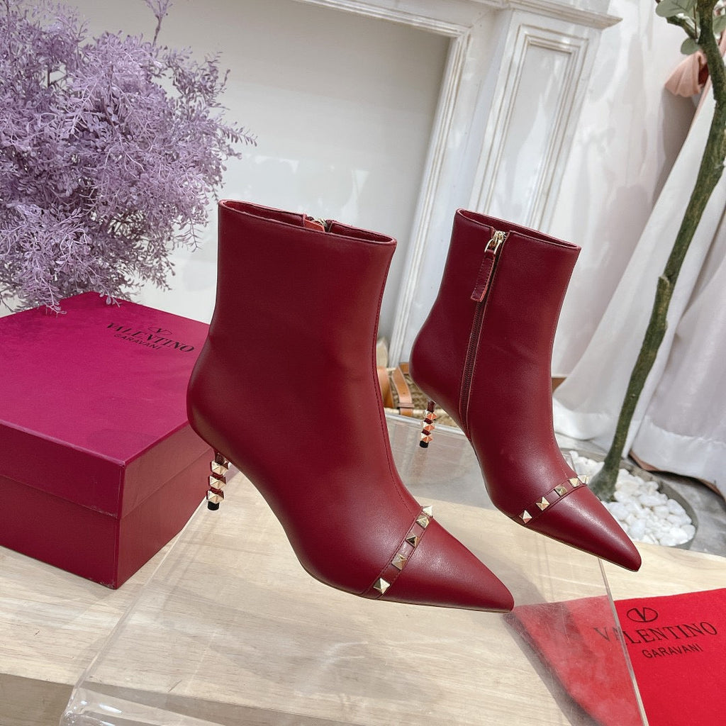 SE779  Size5-10   Material: Lamb  Lining: Lamb Sole: Italian leather