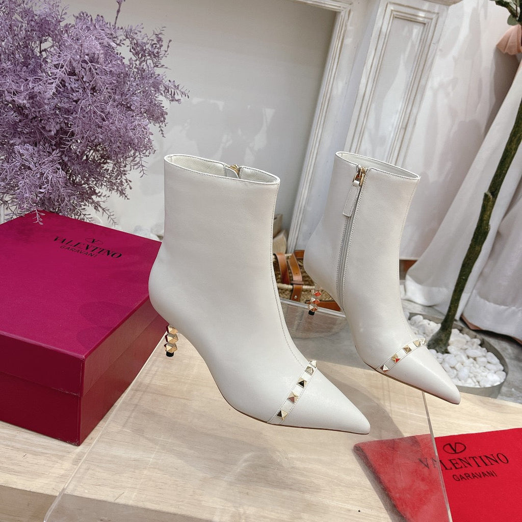 SE780   Size5-10   Material: Lamb  Lining: Lamb Sole: Italian leather